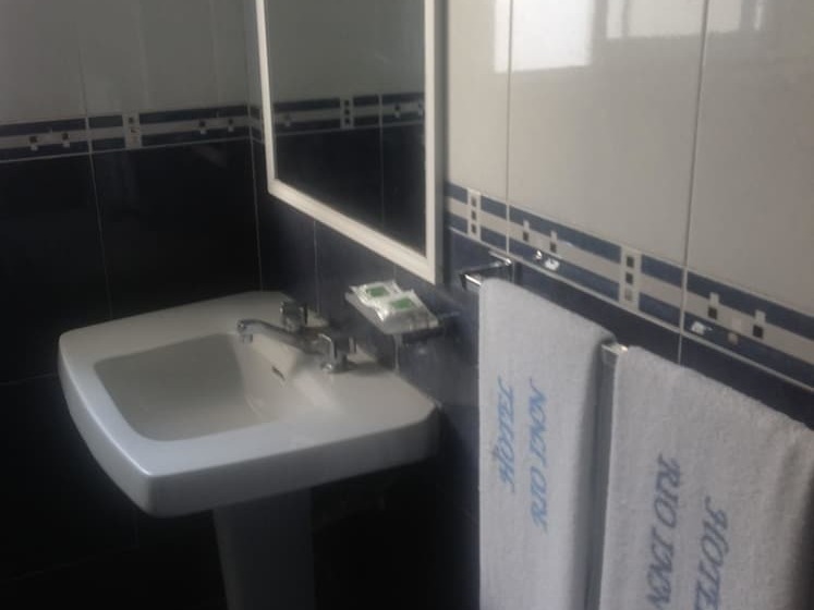 모텔 Autohotel La Escondida