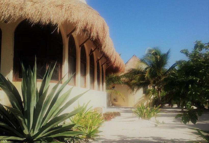 리조트 Balamku Inn On The Beach