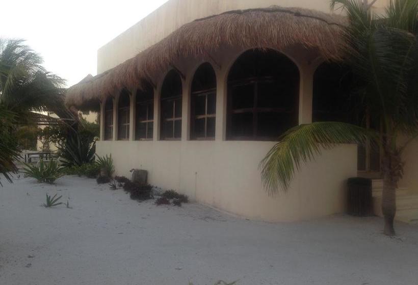 リゾートホテル Balamku Inn On The Beach