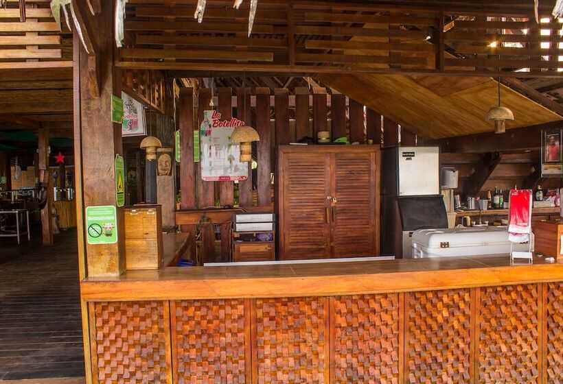 בית מלון כפרי On Vacation Amazon