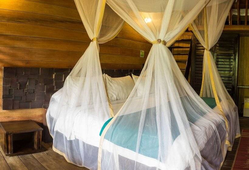 בית מלון כפרי On Vacation Amazon