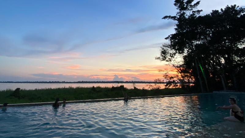 هتل On Vacation Amazon