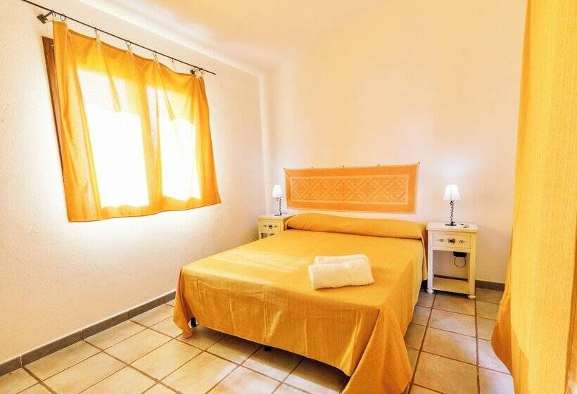 B & B With Swimming Pool In Badesi