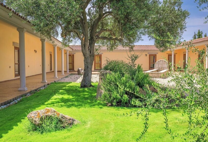 B & B With Swimming Pool In Badesi