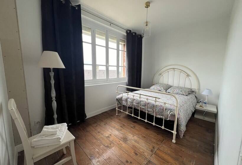 Bed and Breakfast Manoir De Grimbosq