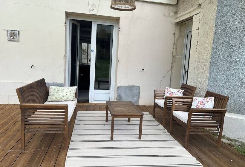 Bed and Breakfast Manoir De Grimbosq