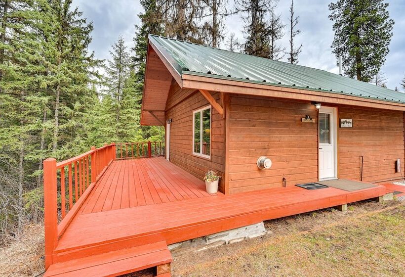 Cozy Bigfork Cabin W/ Canoes: Walk To Swan River!