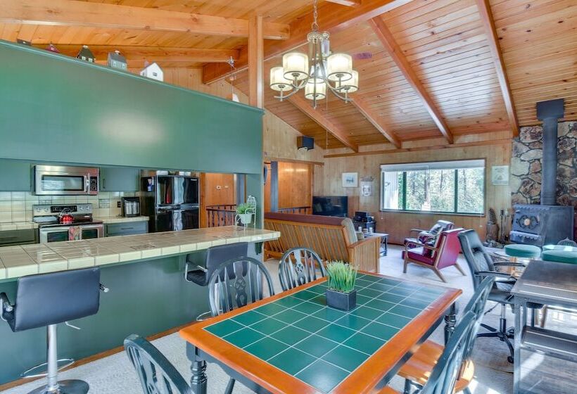 Cozy Cabin In Pine Mountain Lake Near Yosemite!