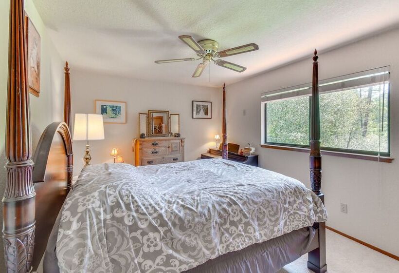 Cozy Cabin In Pine Mountain Lake Near Yosemite!