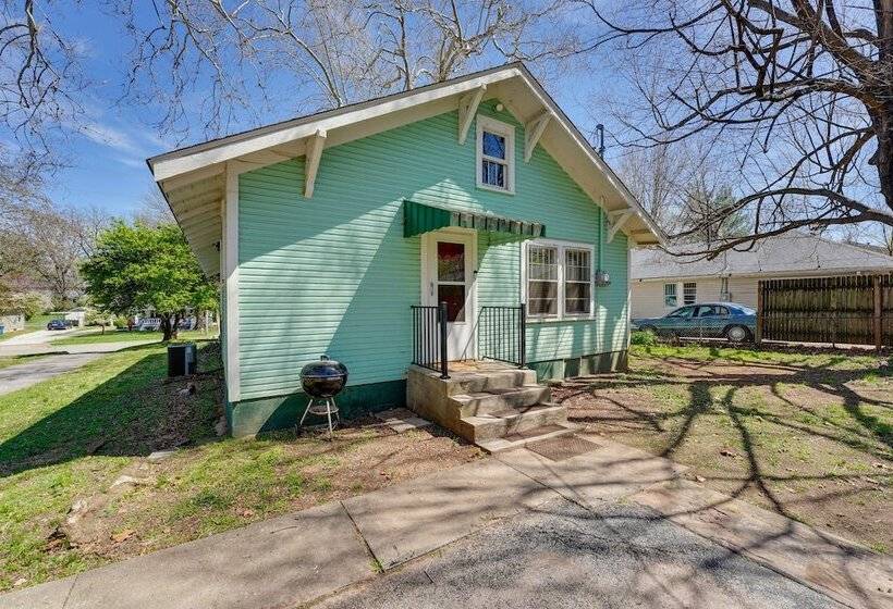 Dog Friendly Springfield Home < 1 Mi To Msu!