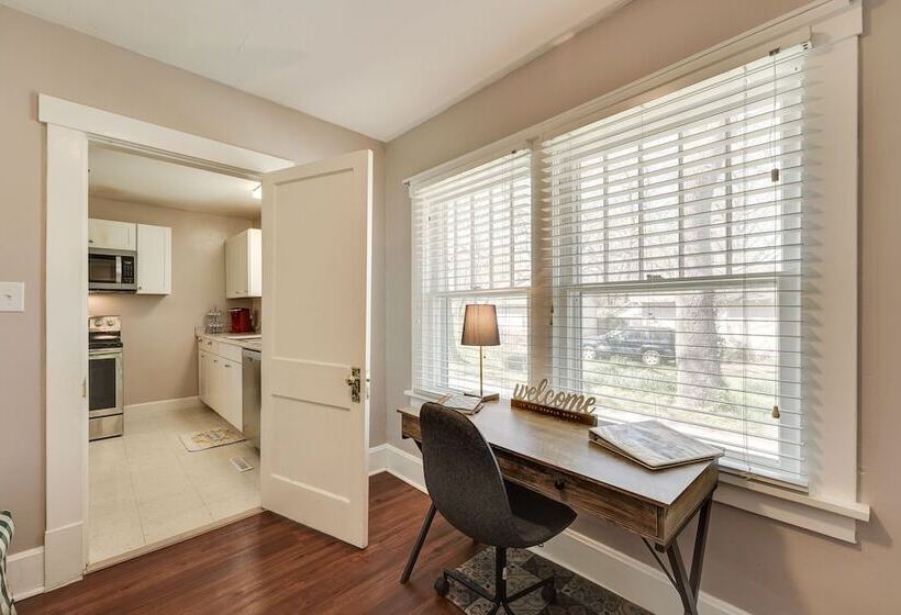 Dog Friendly Springfield Home < 1 Mi To Msu!