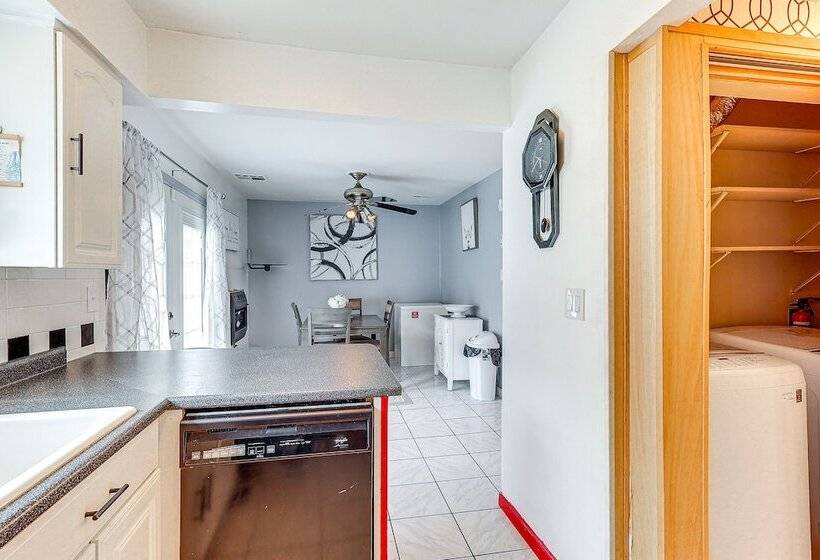 Dover Home   2 Mi To Delaware State University!