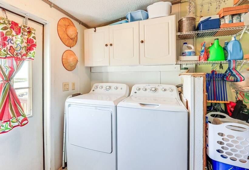 Dreamy Home On Lake Istokpoga W/ Dock + Views!