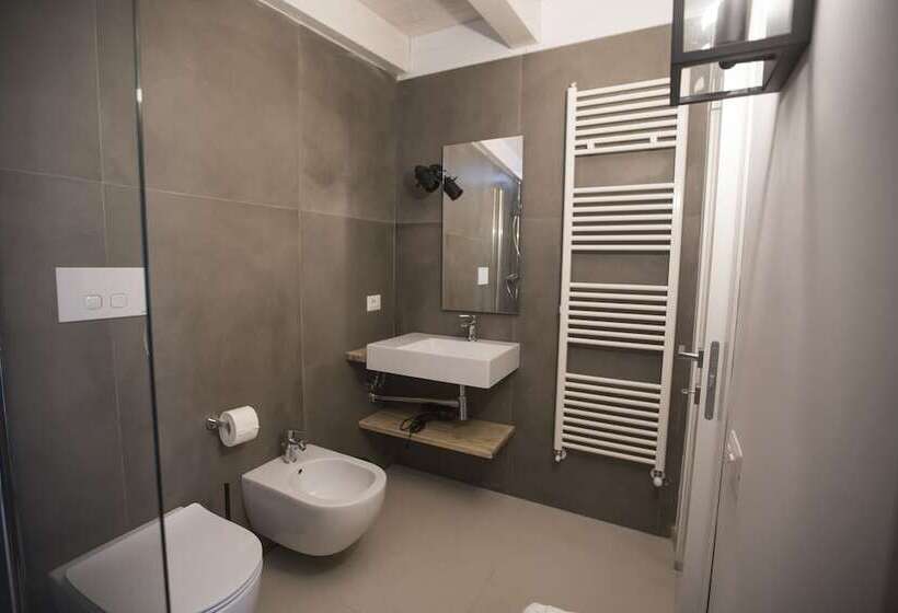 酒店 Albergo Diffuso Dimora Rossi Suite B&b