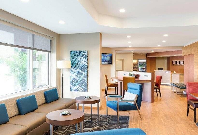 فندق Towneplace Suites By Marriott Brunswick