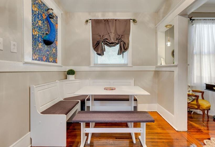 Lovely Mobile Home W/ Smart Tv: 2 Mi To Downtown!