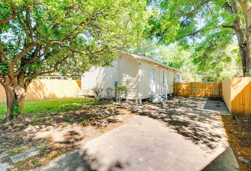 Lovely Mobile Home W/ Smart Tv: 2 Mi To Downtown!