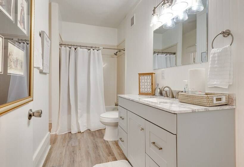 Lovely Mobile Home W/ Smart Tv: 2 Mi To Downtown!