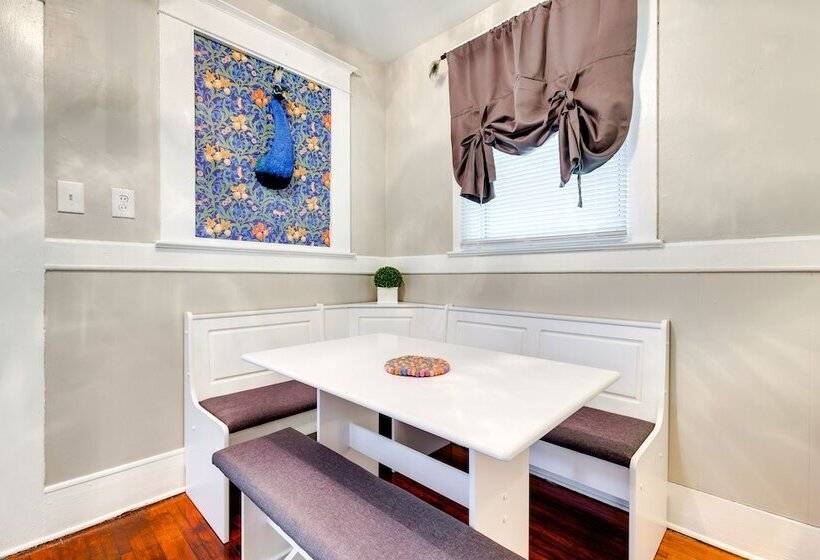 Lovely Mobile Home W/ Smart Tv: 2 Mi To Downtown!