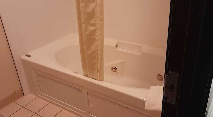 فندق على الطريق Days Inn By Wyndham Bad Axe