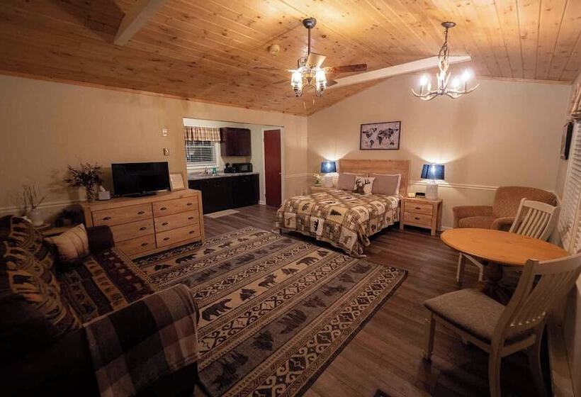 מוטל The Snowshoe Lodge