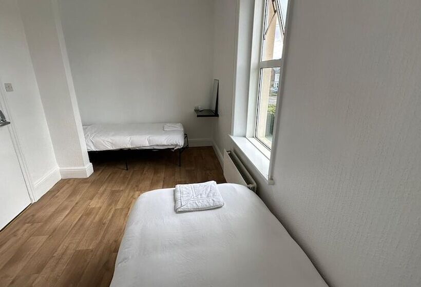 膳宿费 Elmbridge Road