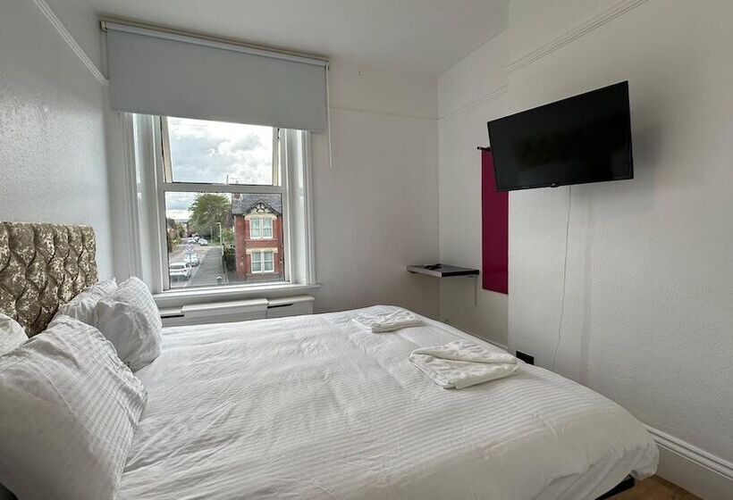 膳宿费 Elmbridge Road