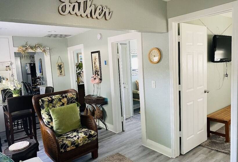 بنسيون Mango Beach Retreat