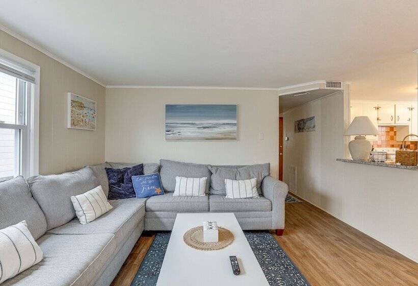 Pet Friendly Long Beach Island Home: Walk To Beach