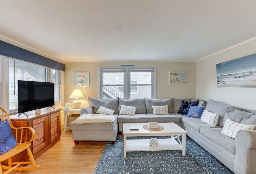 Pet Friendly Long Beach Island Home: Walk To Beach