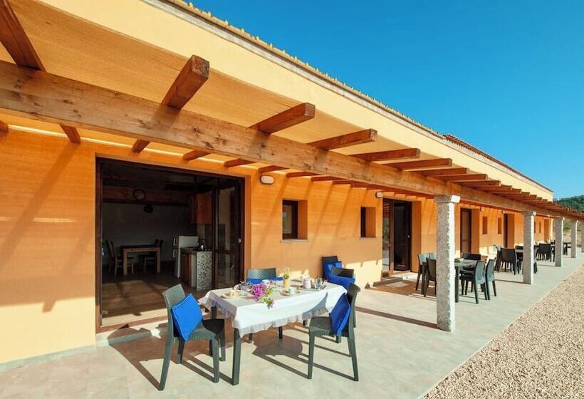 Резиденция Loft With Common Swimming Pool In Badesi