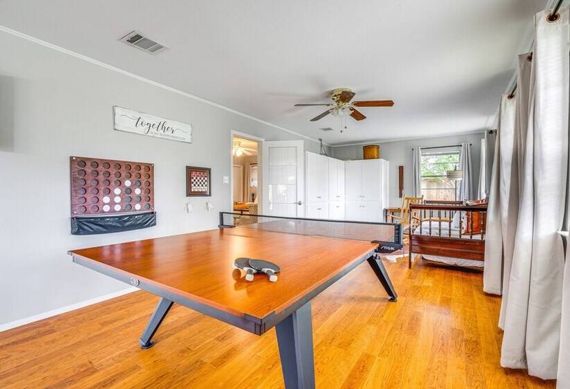 Pet Friendly Round Rock Home Near Dell Diamond!