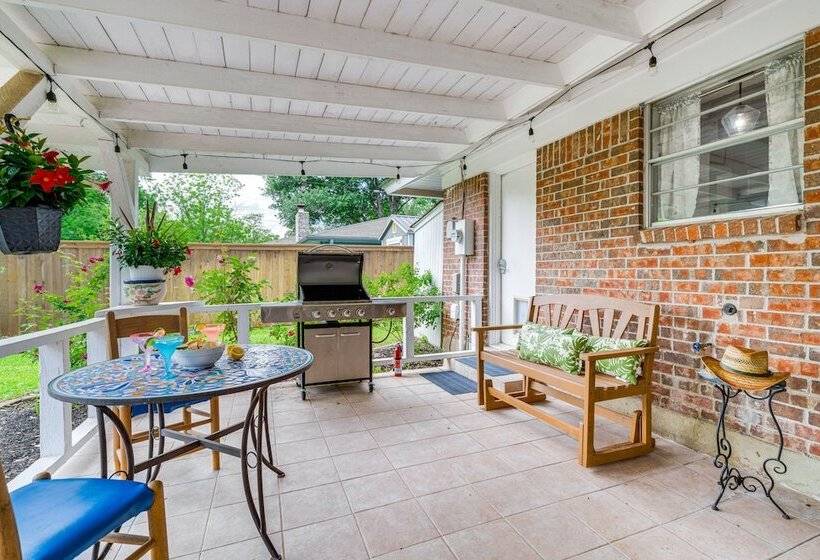 Pet Friendly Round Rock Home Near Dell Diamond!