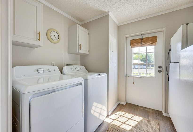 St Augustine Home W/ Dock & Lift On St Johns River