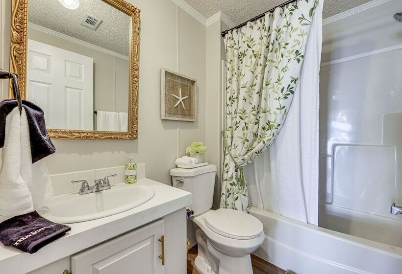 St Augustine Home W/ Dock & Lift On St Johns River