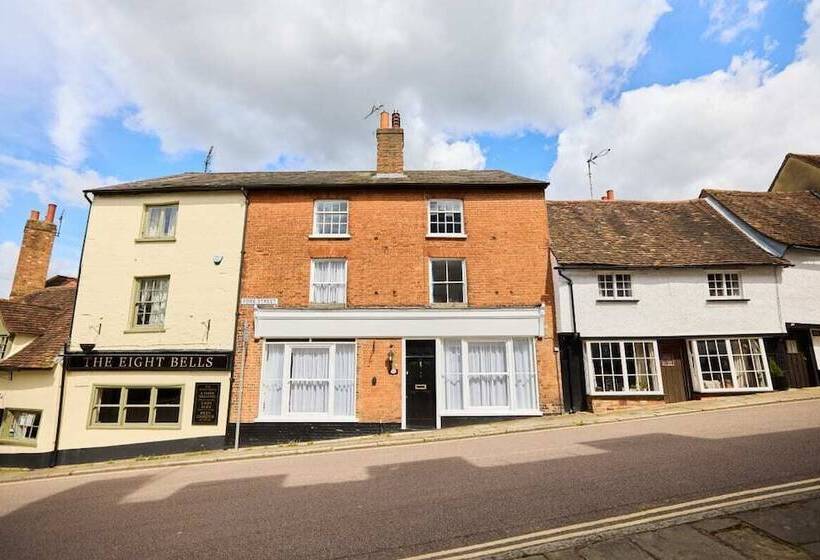 The Old Hatfield Haven   Spacious 6bdr House With Garden