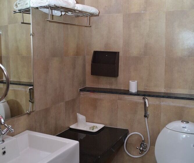 Yagappa Heritage Resort   Near Lake & Bus Stand