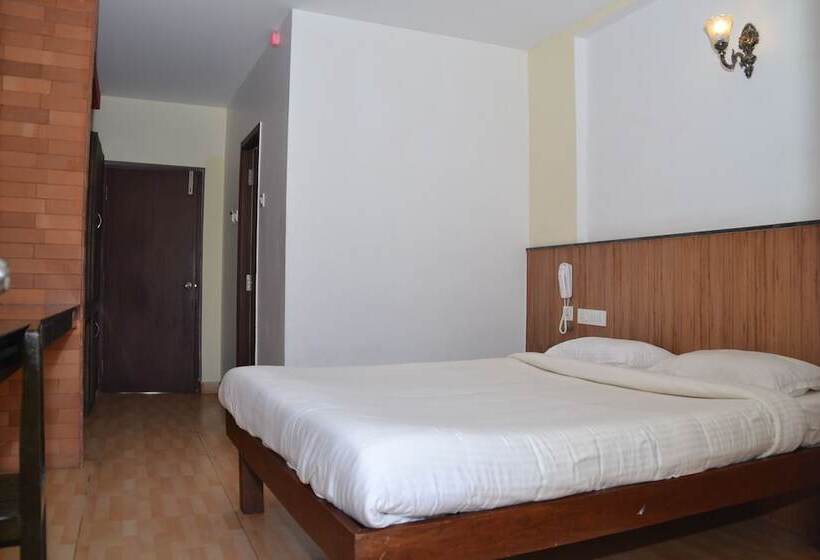 Yagappa Heritage Resort   Near Lake & Bus Stand