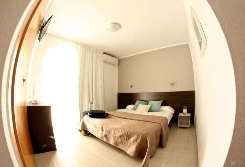 هاستل Hostal Tahiti Rs