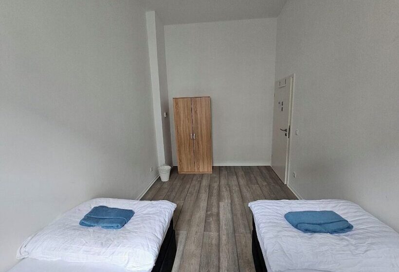 هاستل Sfn Home Stay