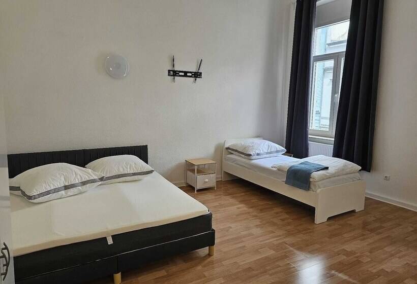 هاستل Sfn Home Stay