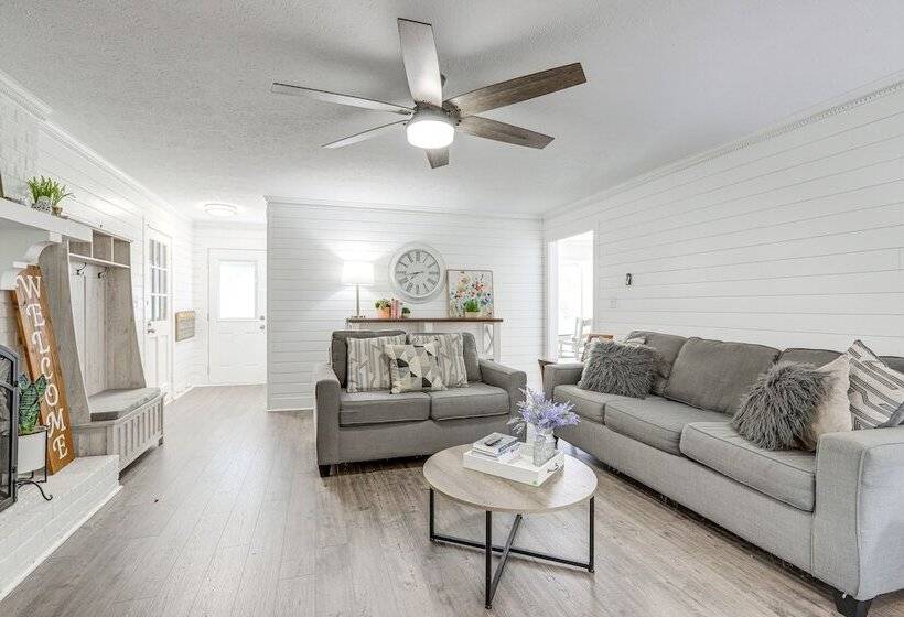 Atlanta Area Home W/ Office, Near Golfing & Hiking