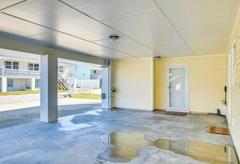 Atlantic Beach Home W/ Deck & Grill: Walk To Beach