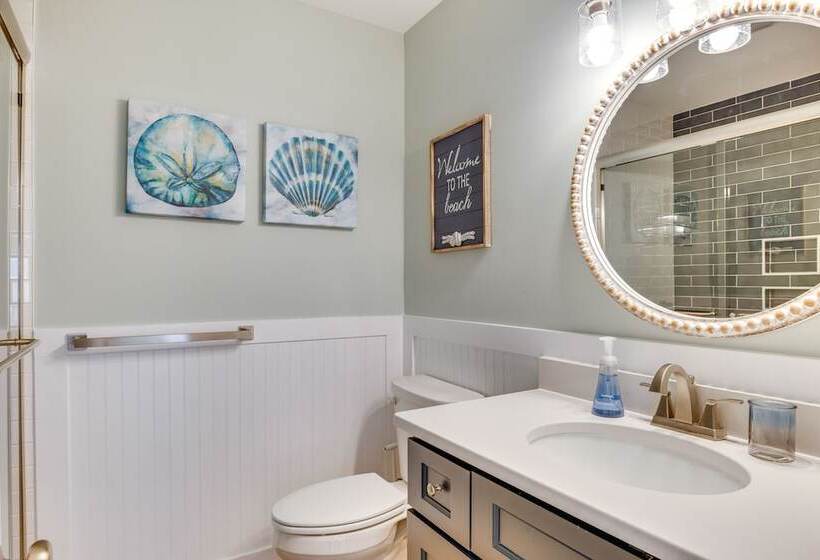 Atlantic Beach Home W/ Deck & Grill: Walk To Beach