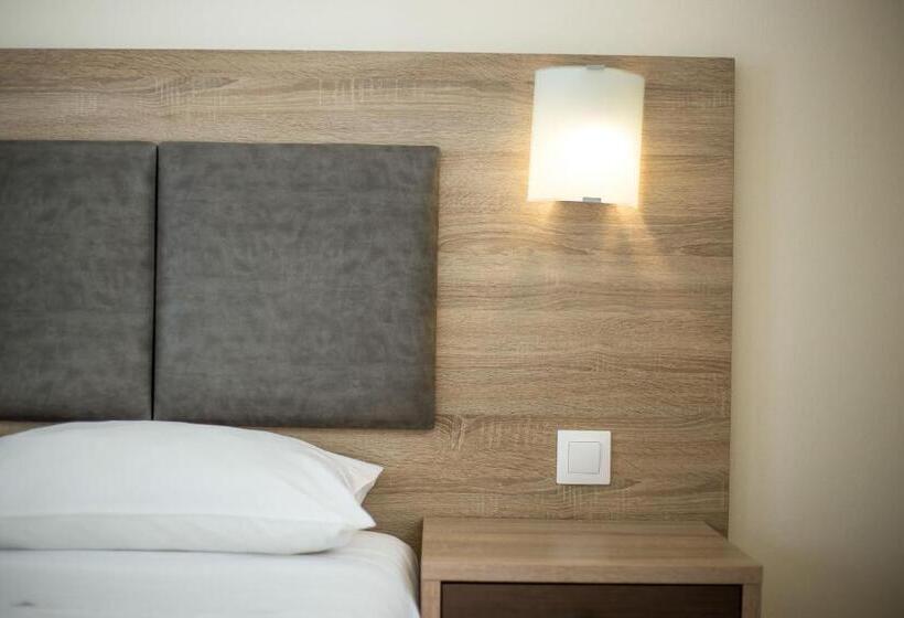 민박 Patricia Suites