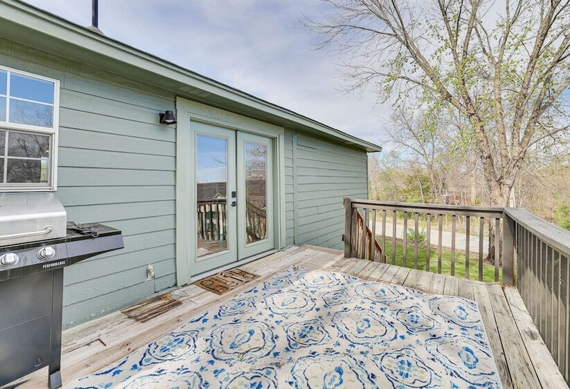 Bella Vista Home W/ On Site Back 40 Trail Access!