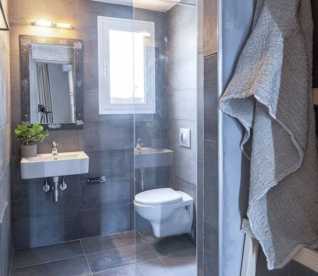 Boutique Studios & Apartments By Avelink