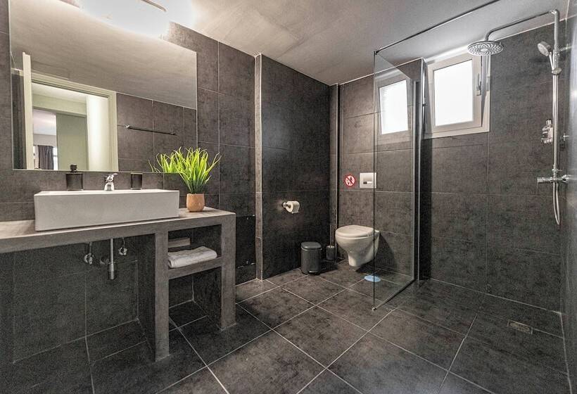 Boutique Studios & Apartments By Avelink