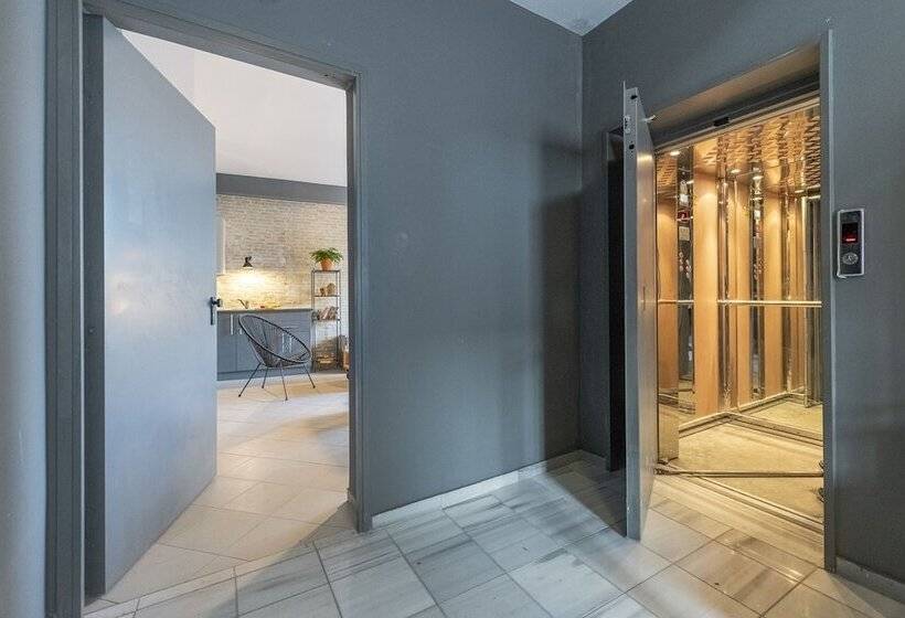 Boutique Studios & Apartments By Avelink