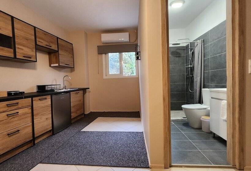 Boutique Studios & Apartments By Avelink